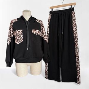 7mango7 Leopard Print Colorblock Hoodie & Pants Set - Black & Tan